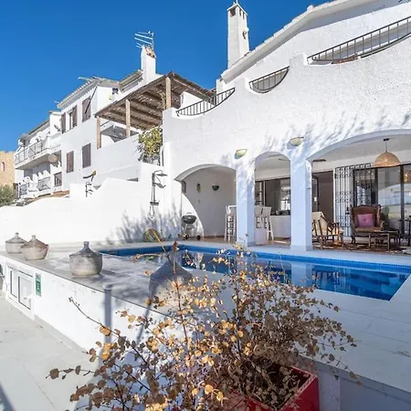 2027 Casa De Pescador Con 3 Habitaciones, Piscina Y Amarre By Homeselectspain * Empuriabrava