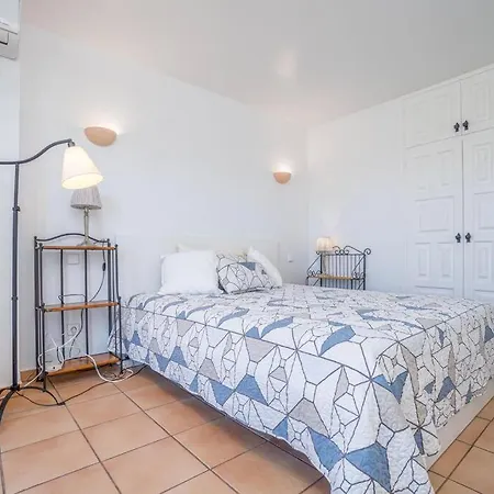 2027 Casa De Pescador Con 3 Habitaciones, Piscina Y Amarre By Homeselectspain Holiday home Empuriabrava